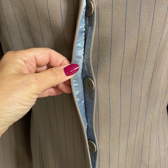 DONNA GRAY women’s blue pin stripe on taupe blazer hidden 3 button down flap 10 - Picture 5 of 12